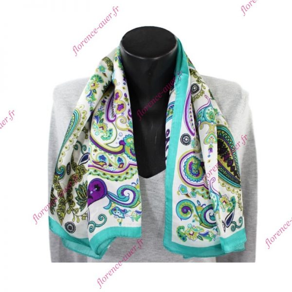 Foulard grand carré de soie blanc vert turquoise fleurs arabesques liseré