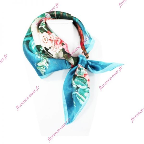 Foulard petit carré de soie bleu fleurs vintage chic