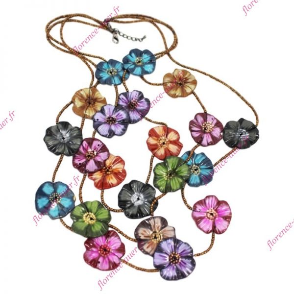 Long collier exotique fleurs multicolores 3 rangs