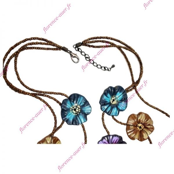 Long collier exotique fleurs multicolores 3 rangs