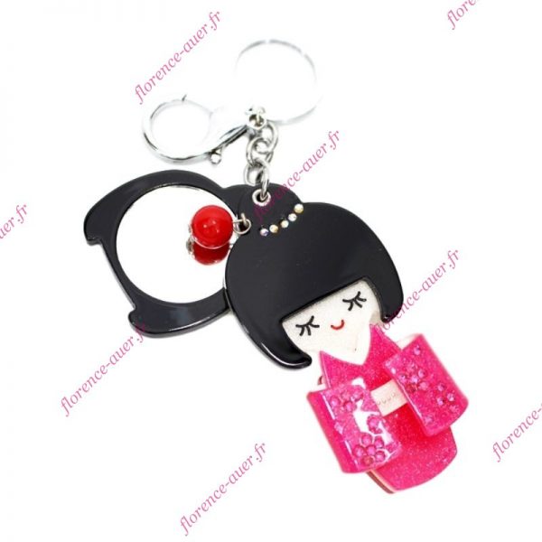 Porte-clés bijou de sac poupée geisha fuchsia miroir plexiglas