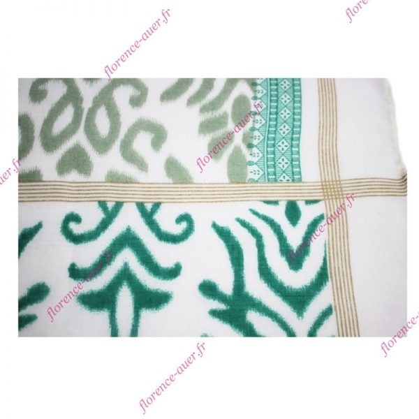 Grand foulard ivoire vert émeraude olive pompons frises arabesques fleurs