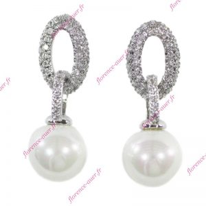 Boucles d'oreilles simili-perles fines deux anneaux sertis simili-diamants