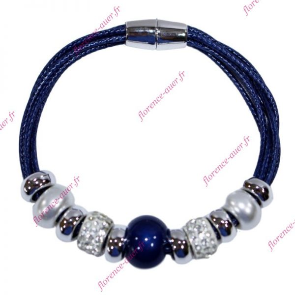 Bracelet bleu marine perles nacrées anneaux argentés strass cordons fermoir aimanté
