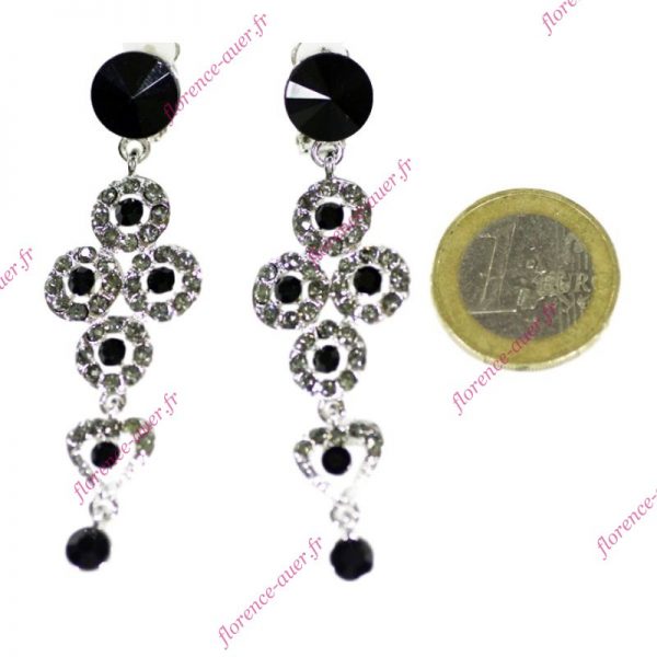 Boucles d'oreilles argentées pendantes clips disques cœurs strass noirs gris