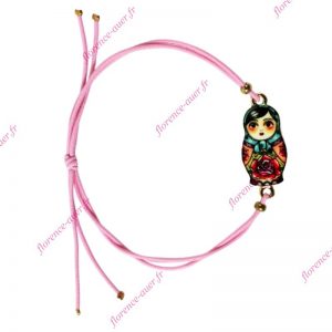 Bracelet jolie poupée russe cordons roses élastiques ajustables